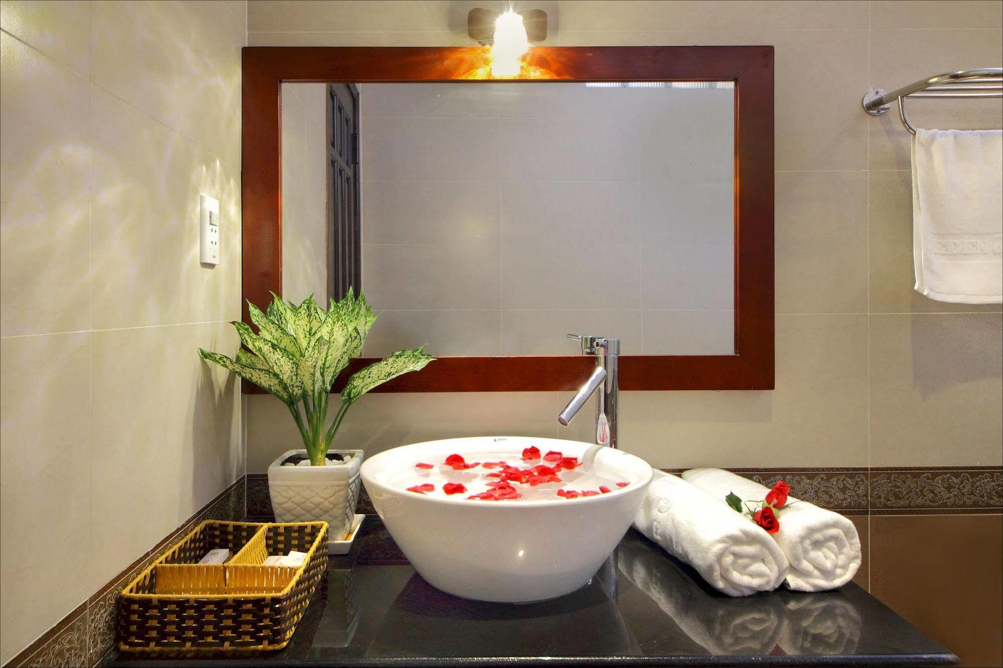 Eden Homestay Hoi An Eksteriør billede